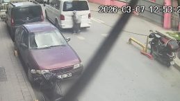 İstanbul – Fatih'te Yaya Ge&ccedil;idindeki Kadın, Geri Manevra Yapan Minib&uuml;s&uuml;n Altında Kaldı