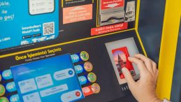 İstanbul'da akılalmaz ulaşım kartı tuzağı: El &ccedil;abukluğu ile amacına ulaşıyordu