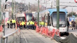 İstanbul'da tramvay raydan &ccedil;ıktı