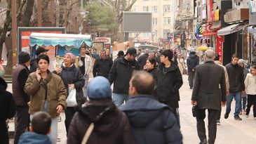 İstanbul'dan da &ccedil;ok giden var: Soğuğa rağmen ziyaret&ccedil;isi bitmiyor