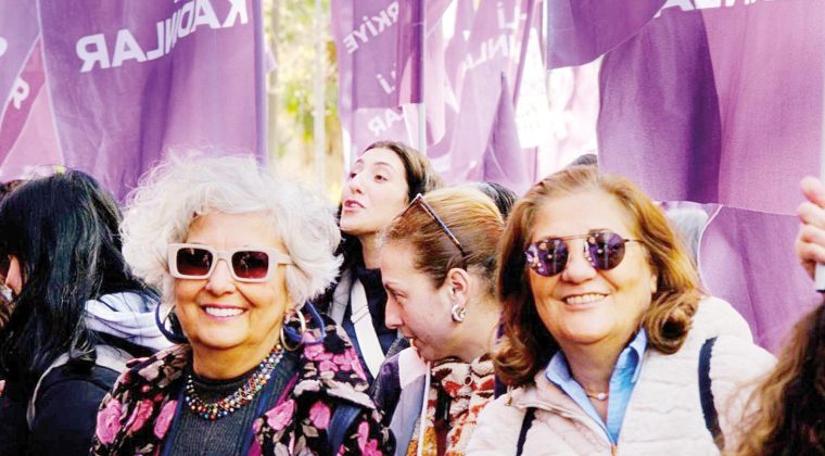 İstanbul&rsquo;da kadın y&uuml;r&uuml;y&uuml;şleri yapıldı