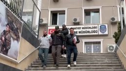 İşyerine Giren Hırsızlar 40 Kilogram G&uuml;m&uuml;ş &Ccedil;aldı: G&ouml;zaltına Alınan 3 Hırsız Tutuklandı