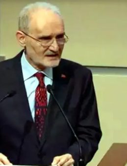 İTO Başkanı Avdagi&ccedil;: &lsquo;&lsquo;Eski tarz &uuml;retim yapan firmaları yapay zeka ile d&ouml;n&uuml;şt&uuml;rmeliyiz&rsquo;&rsquo;