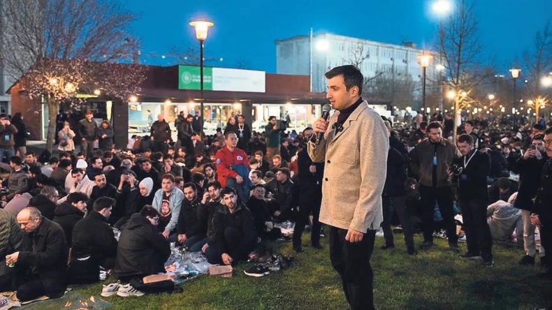 İT&Uuml; Kamp&uuml;s&uuml;&rsquo;nde İftar Sofrası