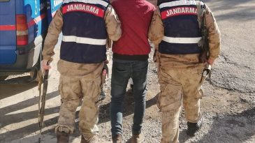 Jandarmadan 8 ilde 10 su&ccedil; &ouml;rg&uuml;t&uuml;ne operasyon: 34 ş&uuml;pheli tutuklandı