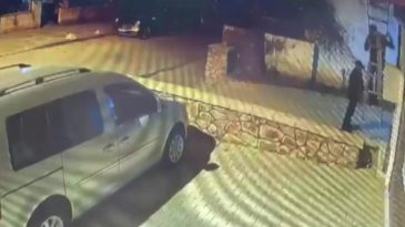 Kadık&ouml;y'de dehşet! Merdivenle eve girdiler, evdekilerin ellerini ve ayaklarını bağlayıp altınları &ccedil;aldılar