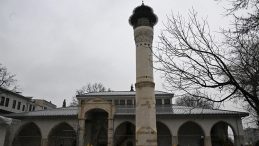 Kadim şehrin simge eserlerinden: Ulu Cami Kadir Gecesi'nde yeniden ibadete a&ccedil;ılıyor