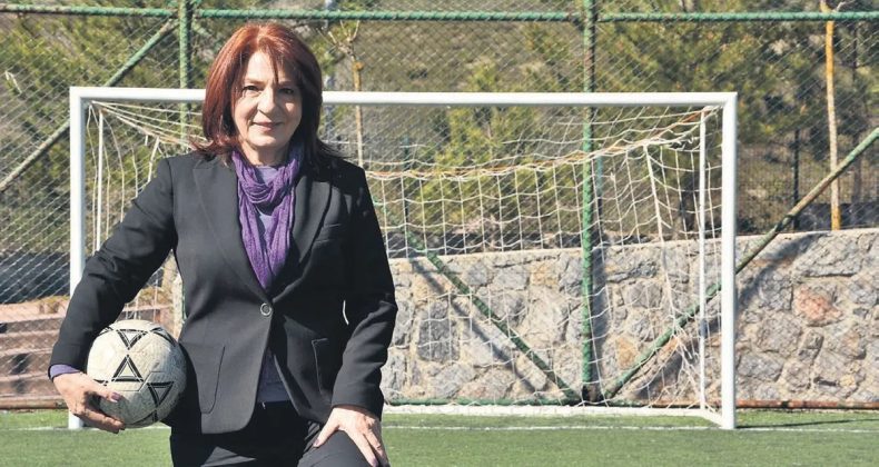 Kadın hakemlere şaşırmayı bırakın!