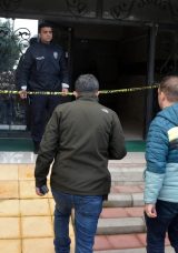 Kahramanmaraş'ta cani oğul dehşet sa&ccedil;tı: Babasının boğazını kesti! &Ccedil;ocukların g&ouml;z&uuml; &ouml;n&uuml;nde &ouml;ld&uuml;rm&uuml;ş&hellip;