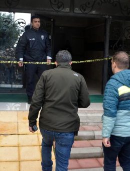 Kahramanmaraş'ta cani oğul dehşet saçtı: Babasının boğazını kesti! Çocukların gözü önünde öldürmüş…