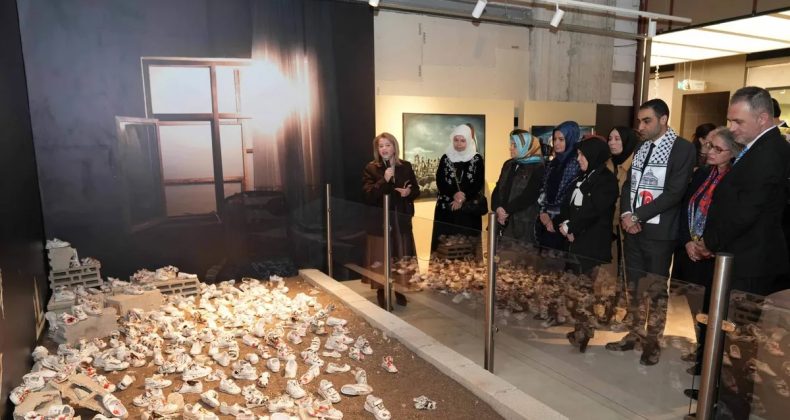 Kalyon K&uuml;lt&uuml;r, Filistin&rsquo;e destek i&ccedil;in Sessiz Ayakkabılar sergisini hayata ge&ccedil;irdi