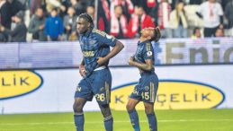 Kanarya&rsquo;yı Ateş Bastı