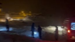 Kardan Kapanan K&ouml;y Yolunda Zamanla Yarış