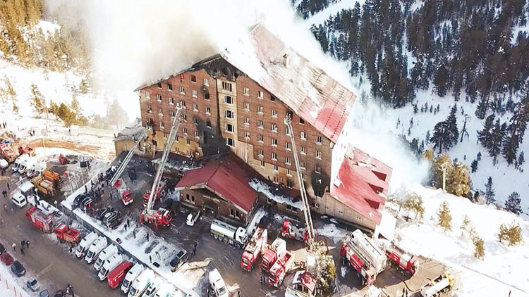 Kartalkaya raporu: &lsquo;Yangın g&uuml;venliği bakanlıkta değil&rsquo;
