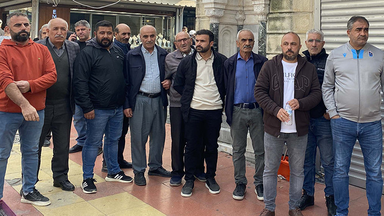 Kartvizit alıp 500 milyon liralık altın verdiler! Ger&ccedil;eği &ouml;ğrenince başlarından aşağı kaynar su d&ouml;k&uuml;ld&uuml; | Manisa'daki akılalmaz dolandırıcılıkta karar verildi