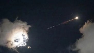 Katar Savunma Bakanlığı: İran'dan atılan 9 balistik f&uuml;ze ve kamikaze İHA'lar engellendi