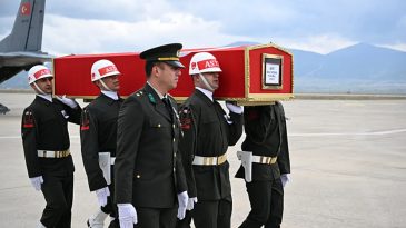 Katar'daki helikopter kazasında şehit d&uuml;şm&uuml;şt&uuml;: Kahraman binbaşının cenazesi Isparta'ya getirildi