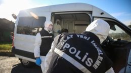 Kayalıkların arasında bebek cesedi bulundu