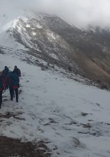 Kayıp amat&ouml;r dağcıdan sevindiren haber: Kardaki kuyuda eşyaları bulunmuştu! B&ouml;yle hayata tutunmuş&hellip;