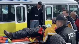 Kayseri'de &Uuml;z&uuml;c&uuml; Kaza: Minib&uuml;sten İnerken D&uuml;şen Kişi Hayatını Kaybetti