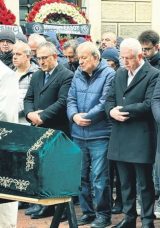 Kenan Kıran&rsquo;ın annesi son yolculuğuna uğurlandı