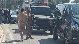 Kepez Kaymakamlığı binasında silah sesleri duyuldu! &Ccedil;ok sayıda ekip b&ouml;lgede