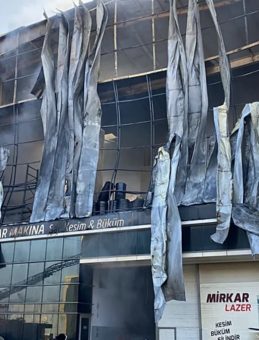 Kocaeli&rsquo;deki fabrika yangınında 7 kişi can vermişti! Kızını kaybeden acılı babadan tepki: Kızım bağıra bağıra can verdi. Malın batsın