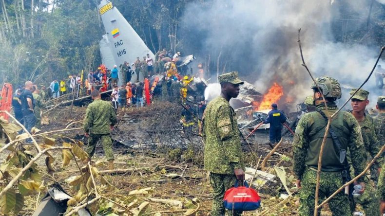 Kolombiya’da askeri uçak düştü: 66 ölü