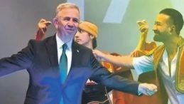 Konser Piramidinin Tepesinde Yavaş Var