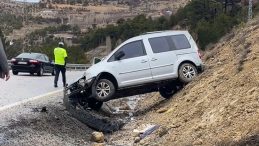 Kontrolden &Ccedil;ıkan Hafif Ticari Ara&ccedil; Şarampole Savruldu: 1 Yaralı