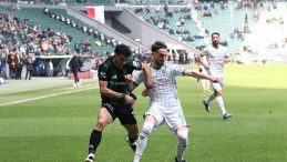 Konyaspor 8 Dakikada Geri D&ouml;nd&uuml;! 3 Puanı Aldı