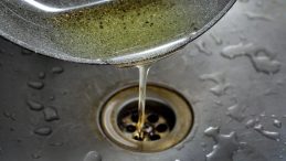 Kullanılmış yağları lavaboya d&ouml;kmek yasaklanıyor