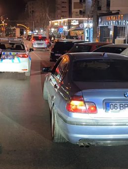 K&uuml;tahya'da Drift Yapan S&uuml;r&uuml;c&uuml;ye 140 Bin TL Ceza Kesildi