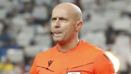 Liverpool-Galatasaray ma&ccedil;ı &ouml;ncesi hakem şoku!