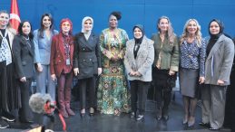 &lsquo;Gen&ccedil; Kadınların Liderliğini Destekliyoruz&rsquo;