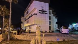 Marmaris'te belediyeye r&uuml;şvet soruşturmasında 3 kişi g&ouml;zaltına alındı