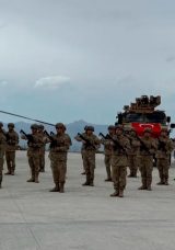 Mehmet&ccedil;ik, bayramda da elleri tetikte vatan n&ouml;betinde