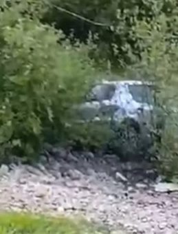 Mersin&rsquo;de otomobil şarampole devrildi: 1 &ouml;l&uuml;, 1 yaralı