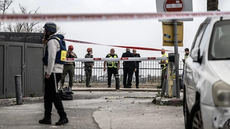 Mescid-i Aksa Yakınlarına F&uuml;ze Par&ccedil;ası D&uuml;şt&uuml;