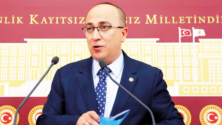 MHP&rsquo;de S&uuml;rpriz İstifa