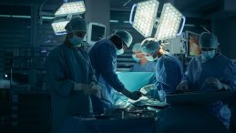 Mide k&uuml;&ccedil;&uuml;ltme ameliyatı olan kadın hayatını kaybetmişti: 5 sanık tahliye edildi | 'Ben sadece sağlık turizmi yaptım' savunması