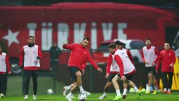 A Milli Futbol Takımı'nda Romanya mesaisi hız kesmedi!