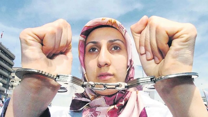 Milli iradeye pranga vuranlara fırsat vermeyiz