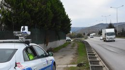 Milyonlarca s&uuml;r&uuml;c&uuml;y&uuml; ilgilendiriyor! Bakanlık yeni dijital uygulamayı devreye aldı: Radar noktaları tek haritada g&ouml;r&uuml;lebilecek