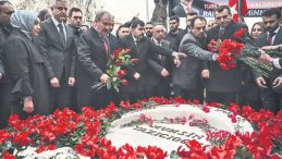 Muhsin Yazıcıoğlu vefatının 17. yılında anıldı: Vatana millete sarsılmaz bir iradeyle bağlıydı