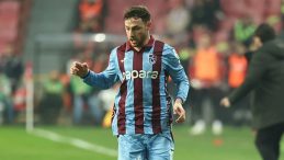 Mustafa Eskihella&ccedil;: "Bu sahada oynamak nasip oldu"