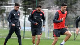 Mustafa Hekimoğlu, &Uuml;mit Milli Takım aday kadrosundan &ccedil;ıkarıldı!