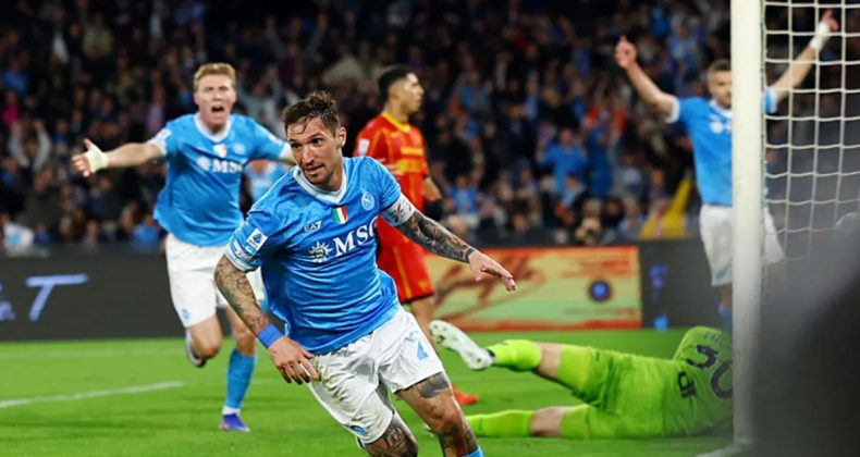 Napoli, Lecce karşısında ikinci yarıda geri d&ouml;nd&uuml;!