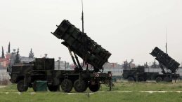 NATO'dan f&uuml;ze tedbiri: T&uuml;m savunma &ouml;nlemleri artırıldı