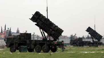 NATO'dan f&uuml;ze tedbiri: T&uuml;m savunma &ouml;nlemleri artırıldı